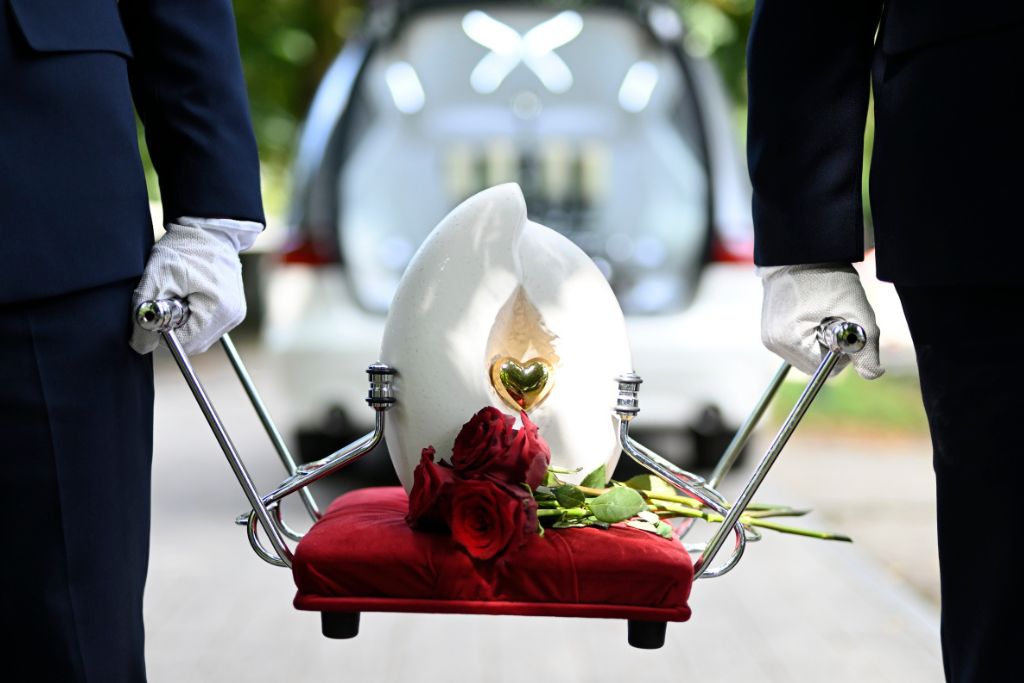 Co warto wiedzieć o przygotowaniu ceremonii pogrzebowej?