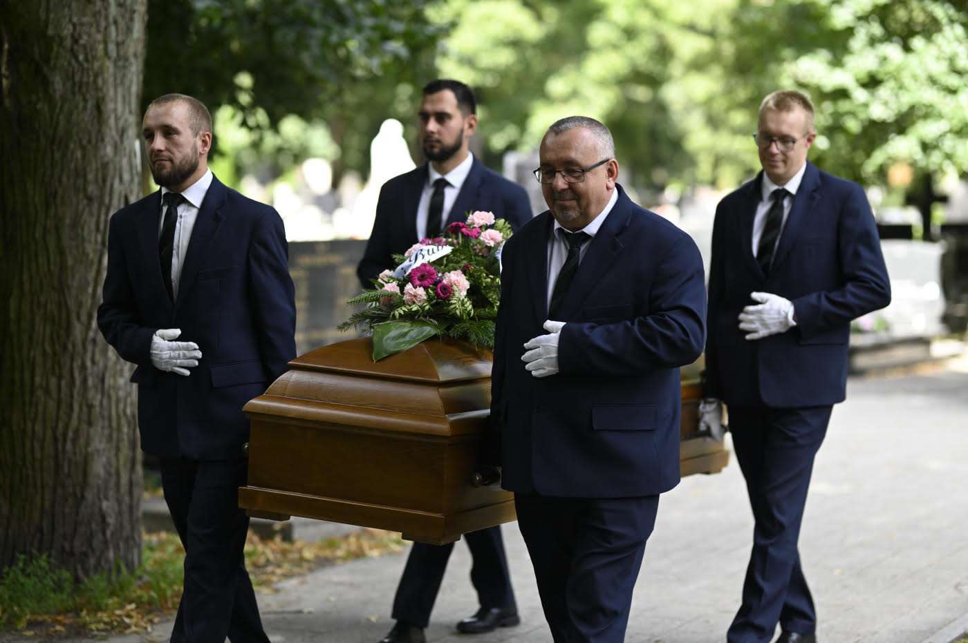 Jak wybrać zakład pogrzebowy?